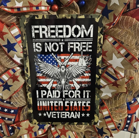 Hand Crafted Red and White Holiday Wreath - Picture 2 of 3